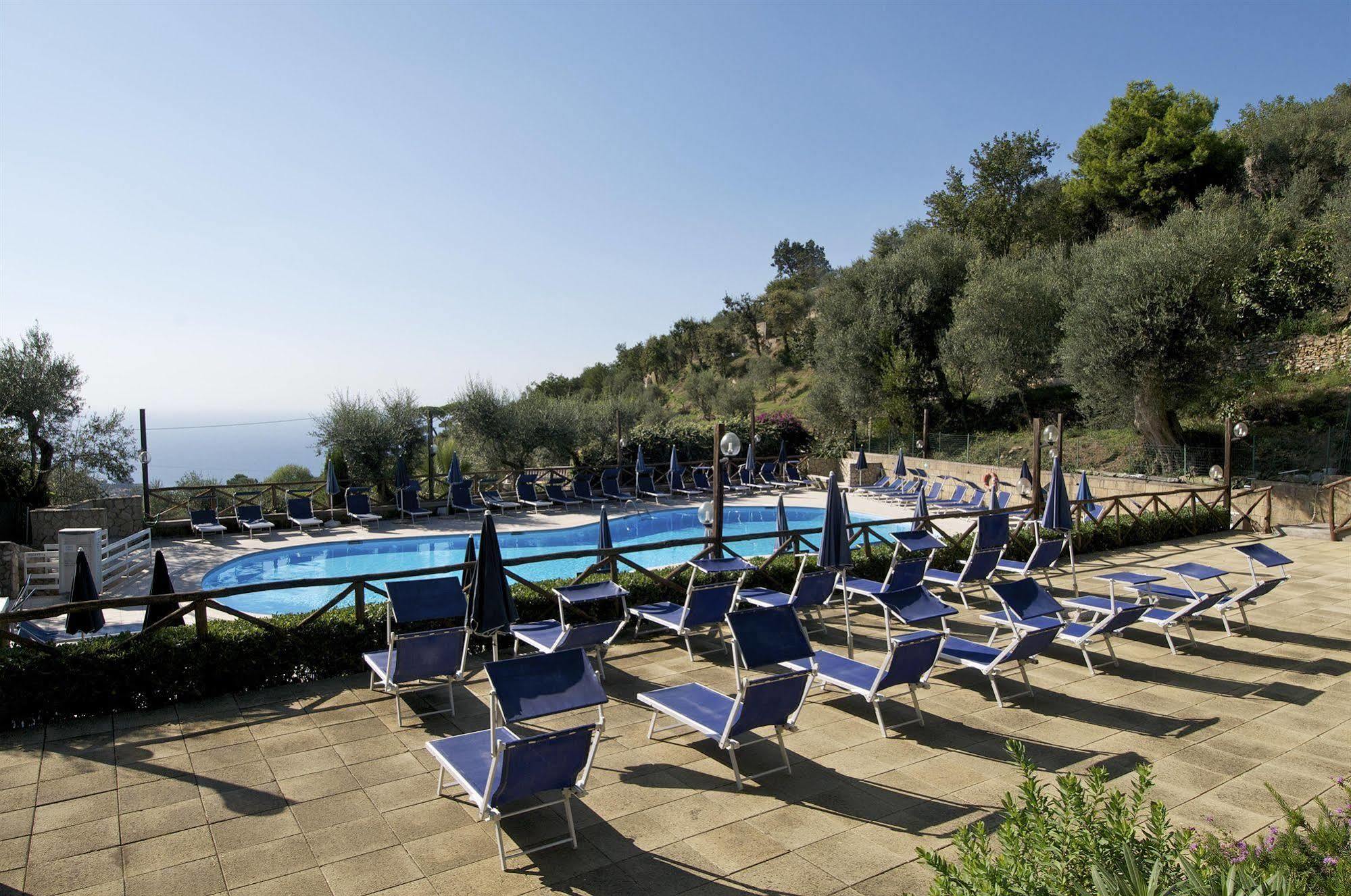 Freedom Holiday Residence Massa Lubrense Exterior foto