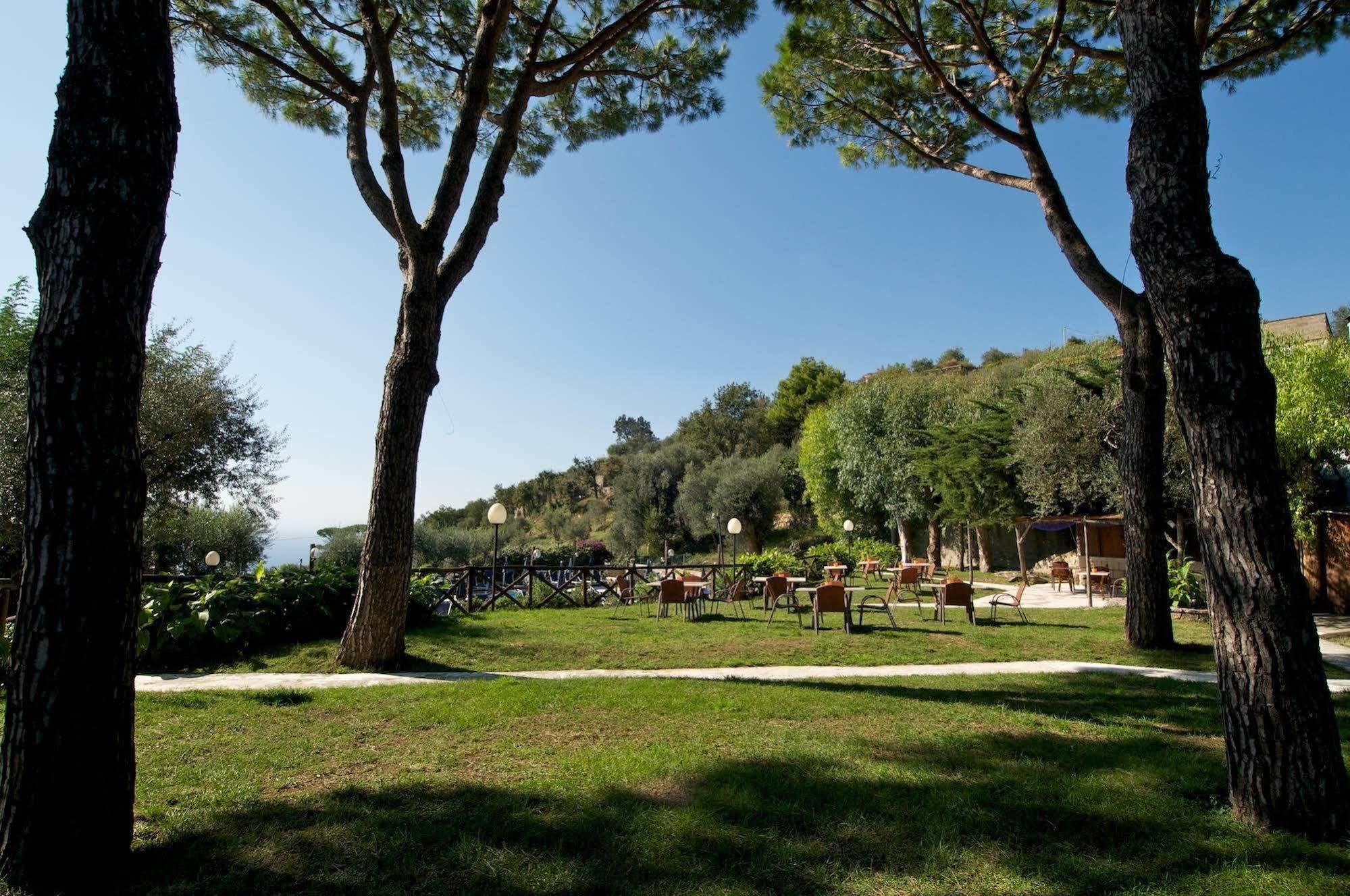 Freedom Holiday Residence Massa Lubrense Exterior foto